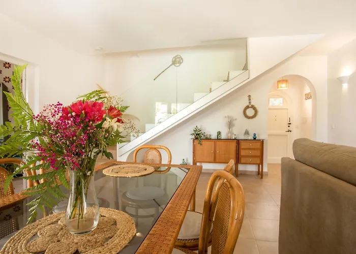 Joanna Villa Son Bou